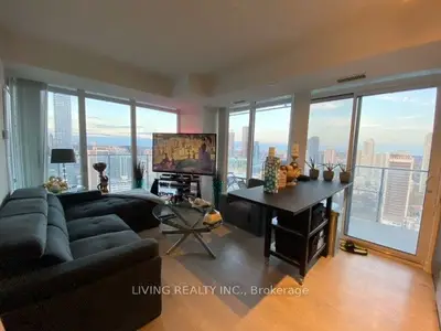 50 Wellesley Street 3304, Toronto C08, On M4y 1g2