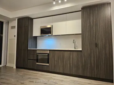8 Widmer Street 2301, Toronto C01, On M5v 0w6