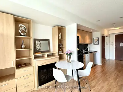 19 Avondale Avenue 312, Toronto C14, On M2n 0a6