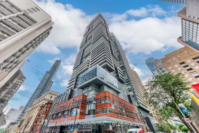 7 Grenville Street 4008, Toronto C01, On M4y 0e9
