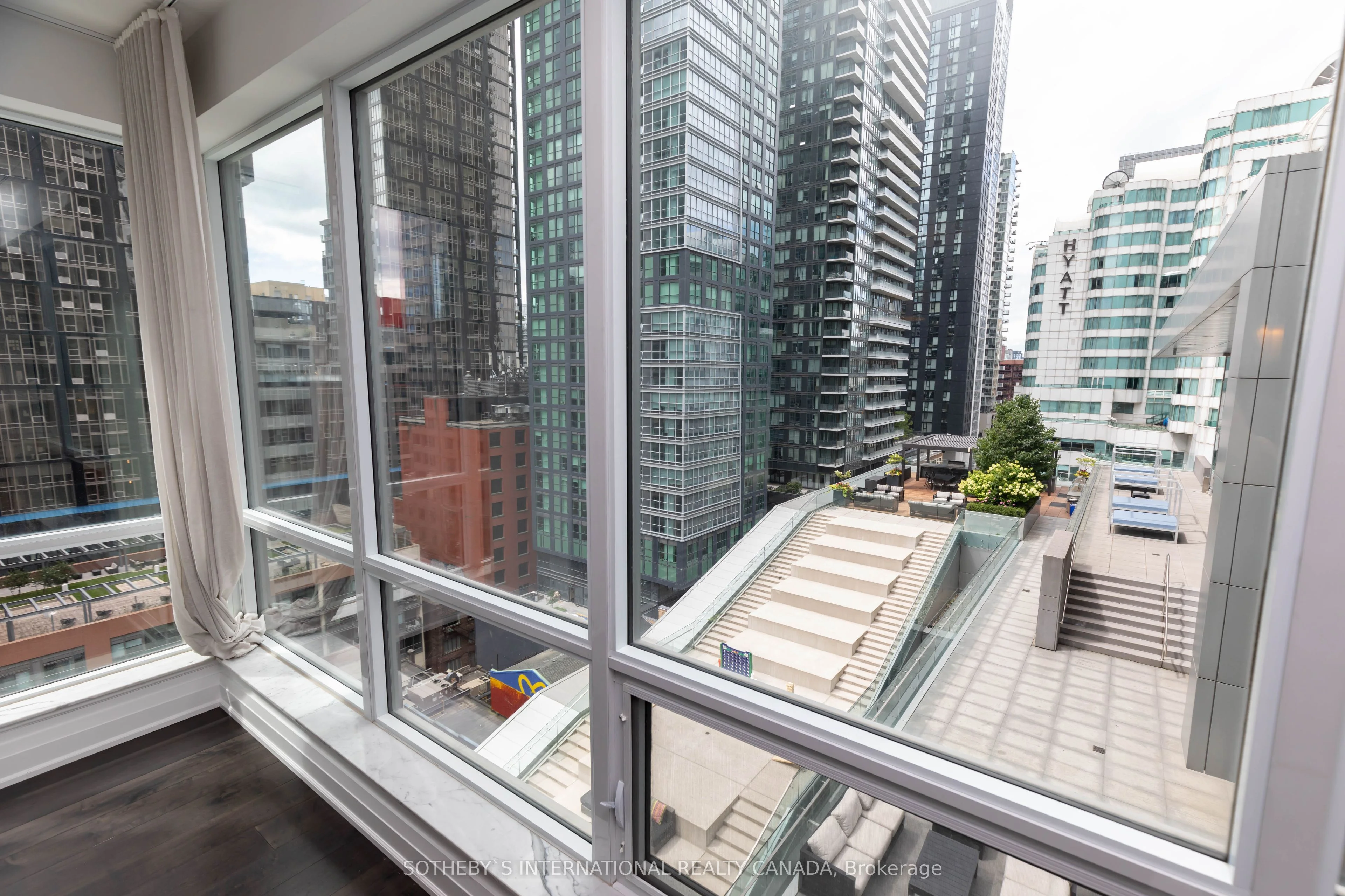 80 John Street 1303, Toronto C01, ON M5V 3X4
