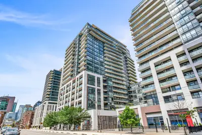 Condo Apartment in Toronto