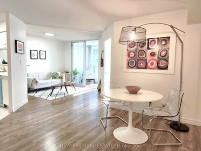 24 Wellesley Street W 1109, Toronto C01, On M4y 2x6