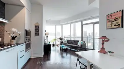 12 York Street 3107, Toronto C01, On M5j 2z2