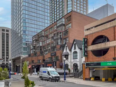 164 Cumberland Street 501, Toronto C02, On M5r 1a8