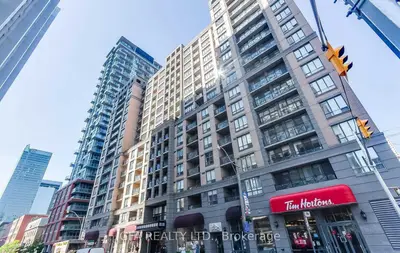 Condo Apartment in Toronto