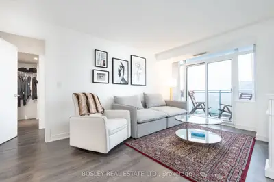 525 Adelaide Street W 1611, Toronto C01, On M5v 0n7