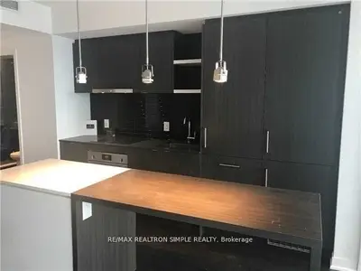 88 Harbour Street 5906, Toronto C01, On M5j 0c3