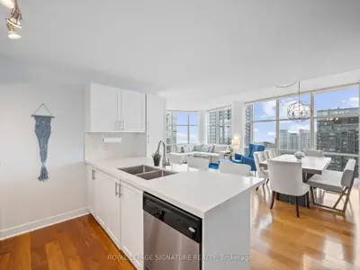 10 Navy Wharf Court 4509, Toronto C01, On M5v 3v2