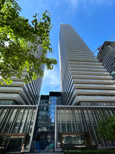 50 Charles Street E 3612, Toronto C08, On M4y 1t1