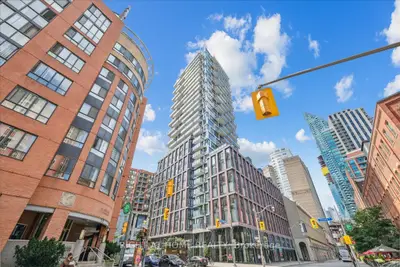 Condo Apartment in Toronto