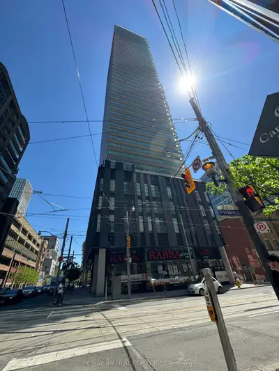 25 Richmond Street E 2404, Toronto C08, On M5c 0a6