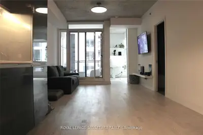 20 Gladstone Avenue 517, Toronto C01, On M6j 3k6