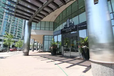 12 Yonge Street 509, Toronto C01, On M5e 1z9