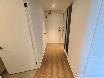 319 Jarvis Street 4301, Toronto C08, On M5b 0c8