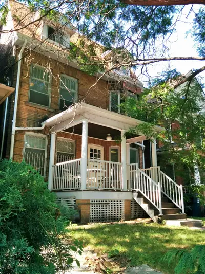 18 Dundonald Street 1, Toronto C08, On M4y 1k2
