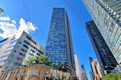 832 Bay Street 1204, Toronto C01, On M5s 1z6