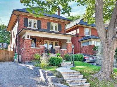 36 Heather Street, Toronto C04, On M4r 1y5