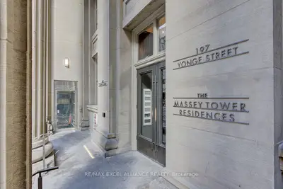 197 Yonge Street 5203, Toronto C08, On M5b 1m4