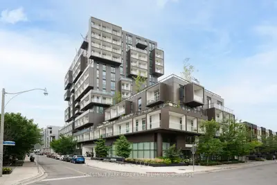 Condo Apartment in Toronto