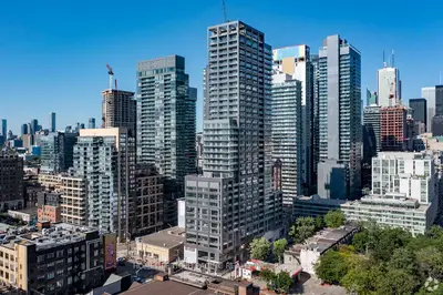 Condo Apartment in Toronto