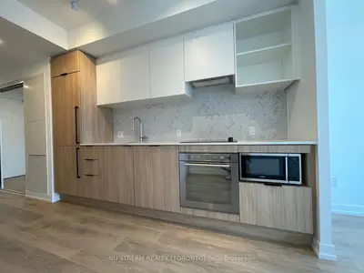 82 Dalhousie Street 4208, Toronto C08, On M5b 0c5