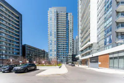 Condo Apartment in Toronto
