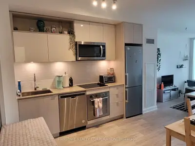 121 Lower Sherbourne Street 557 Sw, Toronto C08, On M5a 0w8