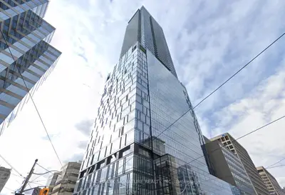 488 University Avenue 3002, Toronto C01, On M5g 0c1