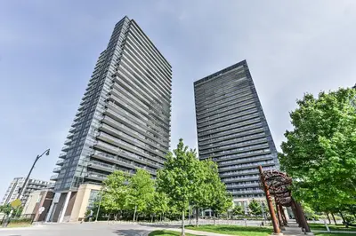 Condo Apartment in Toronto