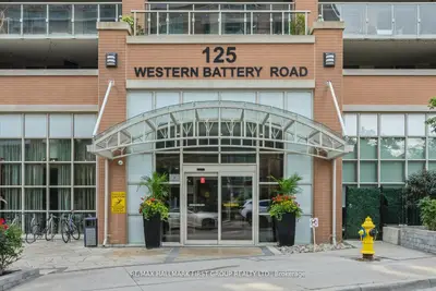 125 Western Battery Road 201, Toronto C01, On M6k 3r8