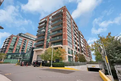 Condo Apartment in Toronto