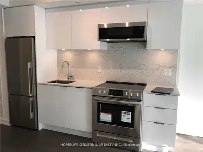 25 Richmond Street E 708, Toronto C08, On M5c 1n7