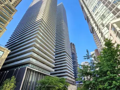 50 Charles Street E 4504, Toronto C08, On M4y 0c3