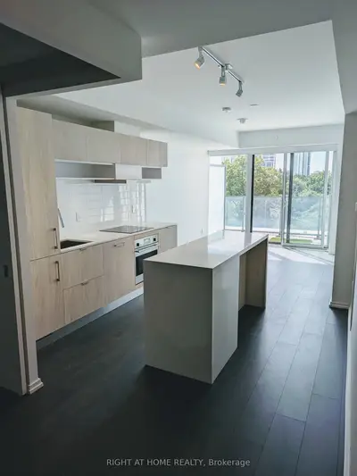 8 Hillsdale Avenue 635, Toronto C03, On M4s 0b2