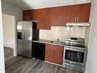 Upper Level in Toronto