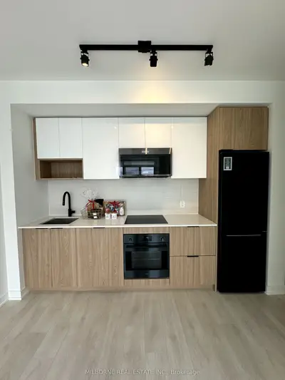 5 Defries Street 3108, Toronto C08, On M5a 0w7