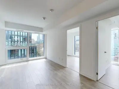 82 Dalhousie Street 1106, Toronto C08, On M5b 0c5