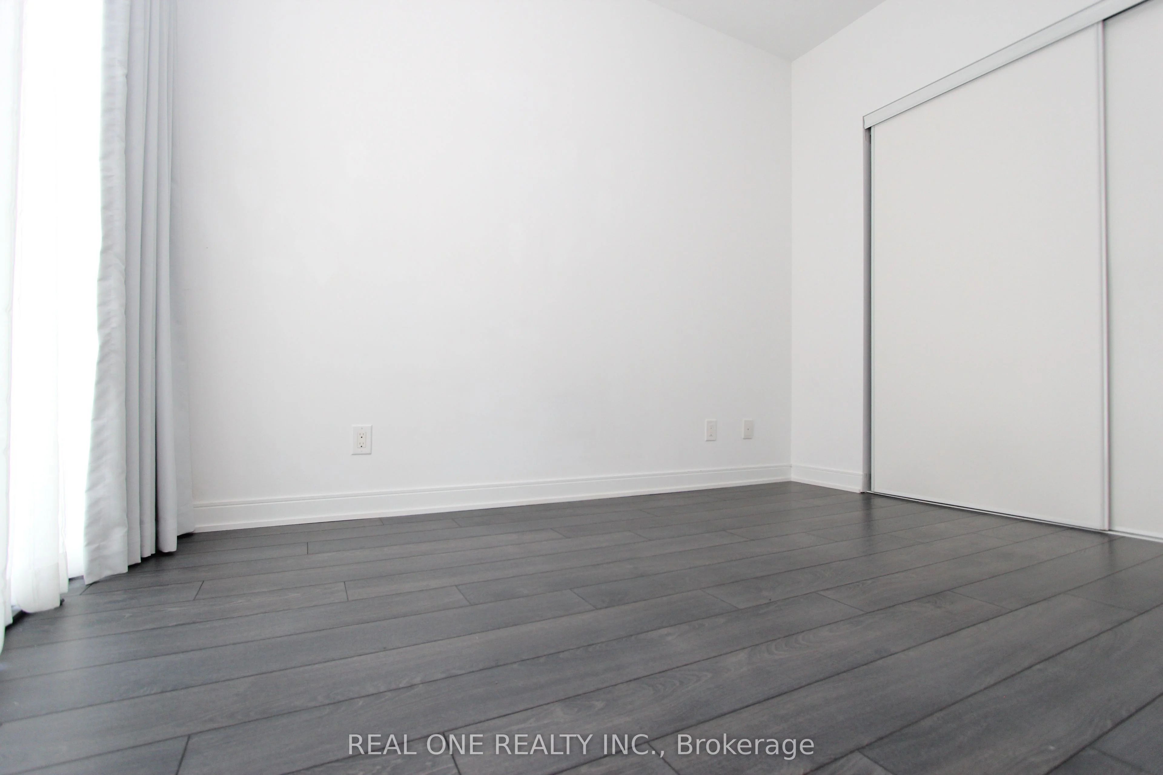 50 Charles Street E 512, Toronto C08, ON M4Y 0C3