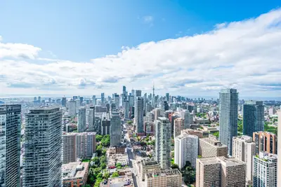 1 Bloor Street E 5105, Toronto C08, On M4w 1a9