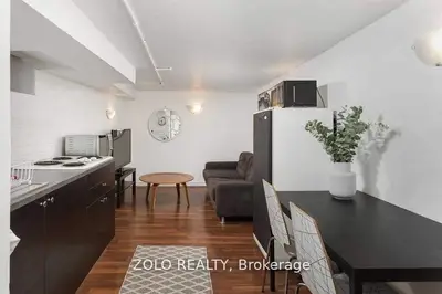 423 St Clarens Avenue Bsmt, Toronto C01, On M6h 3w2