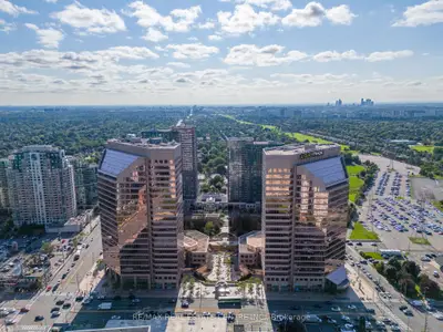 5700 Yonge Street Road 200 A, Toronto, On L5n 1w1