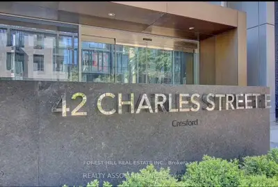 42 Charles Street E 2406, Toronto C08, On M4y 0b7