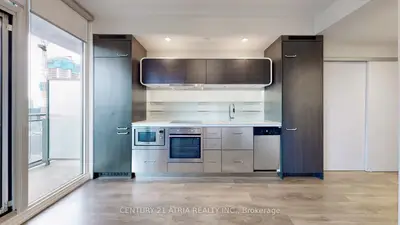Condo Apartment in Toronto