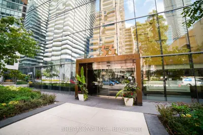 33 Charles Street E 2505, Toronto C08, On M4y 0a2