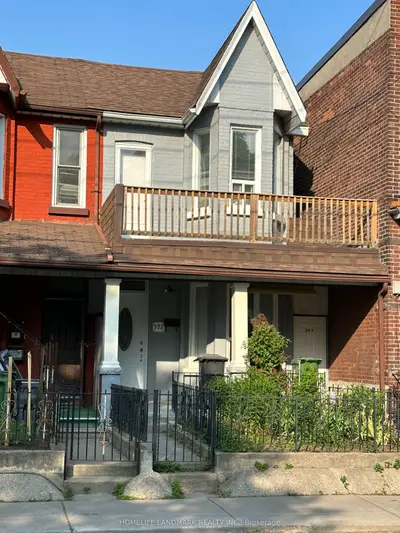 Duplex in Toronto