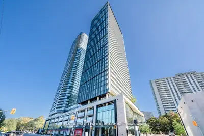 575 Bloor Street E 806, Toronto C08, On M4w 0b2