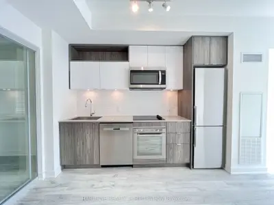 121 Lower Sherbourne Street 755 Sw, Toronto C08, On M5a 0w8