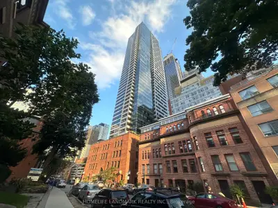 Condo Apartment in Toronto
