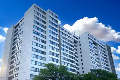 Condo Apartment in Toronto
